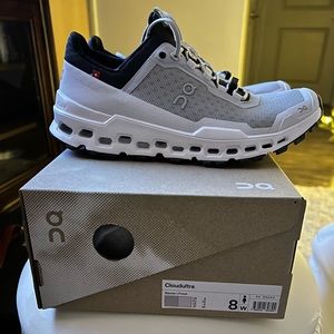 ON Cloudultra women’s size 8
